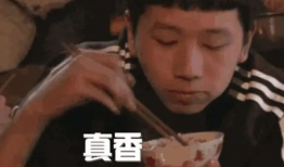 成龙吃瓜爆料图片表情包,揭秘娱乐圈幕后故事